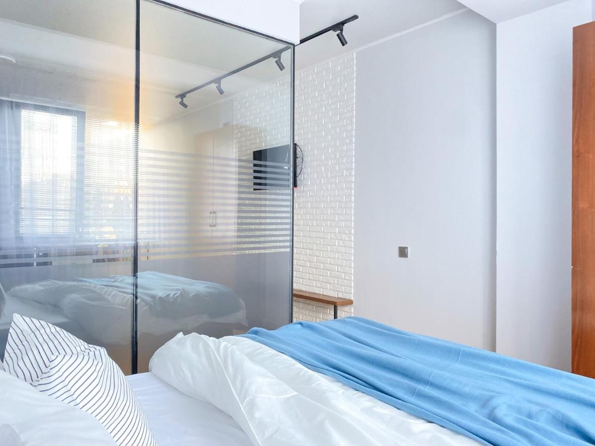 Студия В Стиле Loft В Центре Города Almaty Ngoại thất bức ảnh